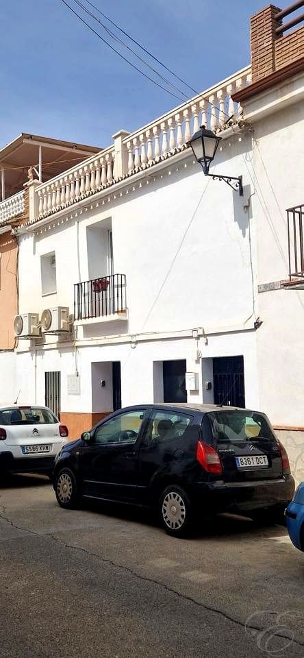 4 slaapkamer Villa te koop in Velez-Malaga - € 259.950 (Ref: 9928244)