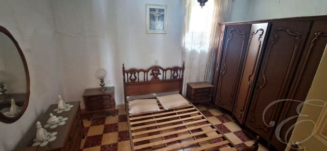 4 soveværelse Villa til salg i Cómpeta - € 98.950 (Ref: 9932320)