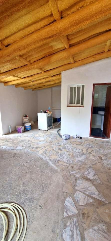 4 soverom Villa til salgs i Antequera med garasje - € 199 000 (Ref: 9932526)