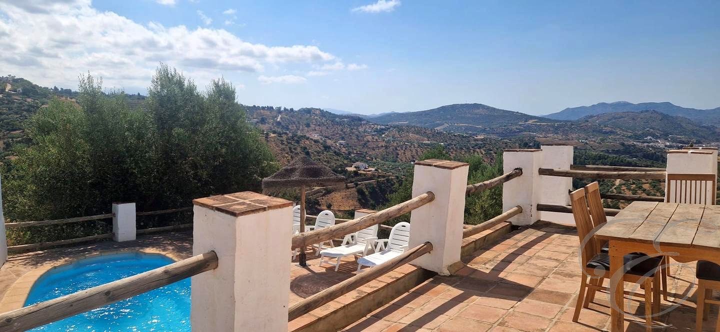 3 camera da letto Villa in vendita in Riogordo con piscina garage - 270.000 € (Rif: 9946655)