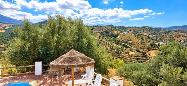 3 soverom Villa til salgs i Riogordo med svømmebasseng garasje - € 270 000 (Ref: 9946655)