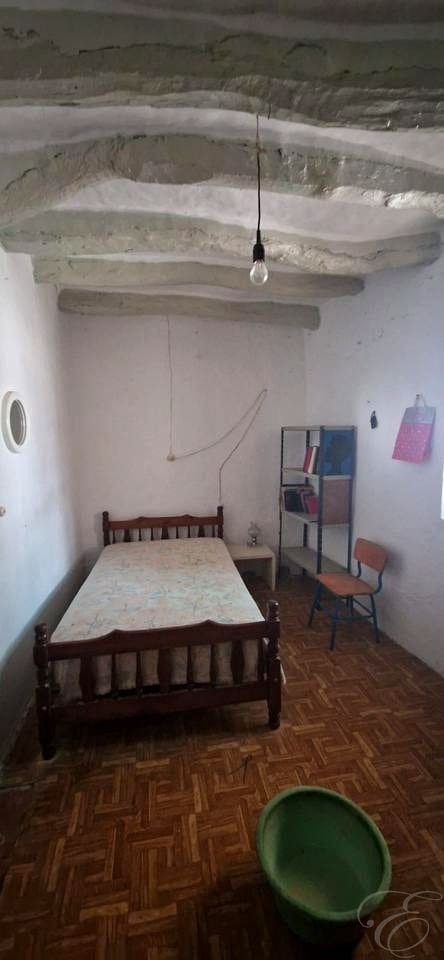 3 soverom Villa til salgs i Alfarnatejo med garasje - € 74 950 (Ref: 9948606)