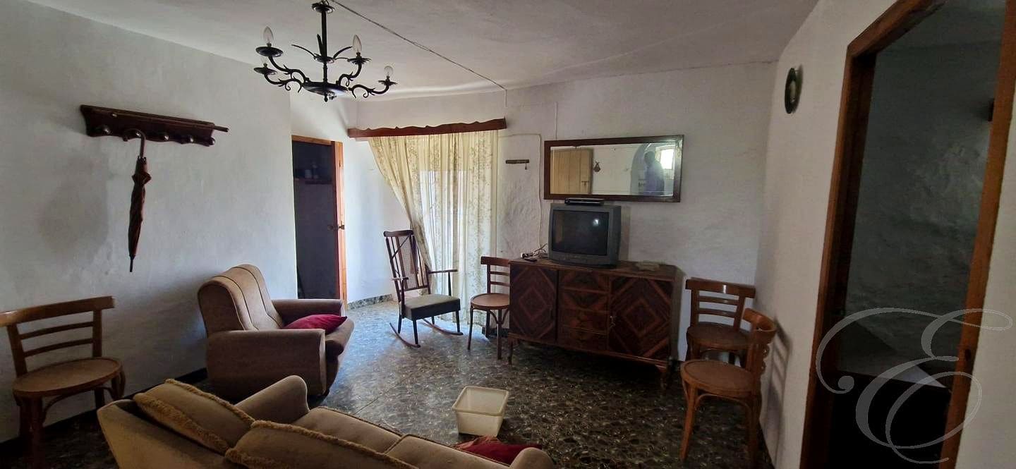 3 soverom Villa til salgs i Alfarnatejo med garasje - € 74 950 (Ref: 9948606)