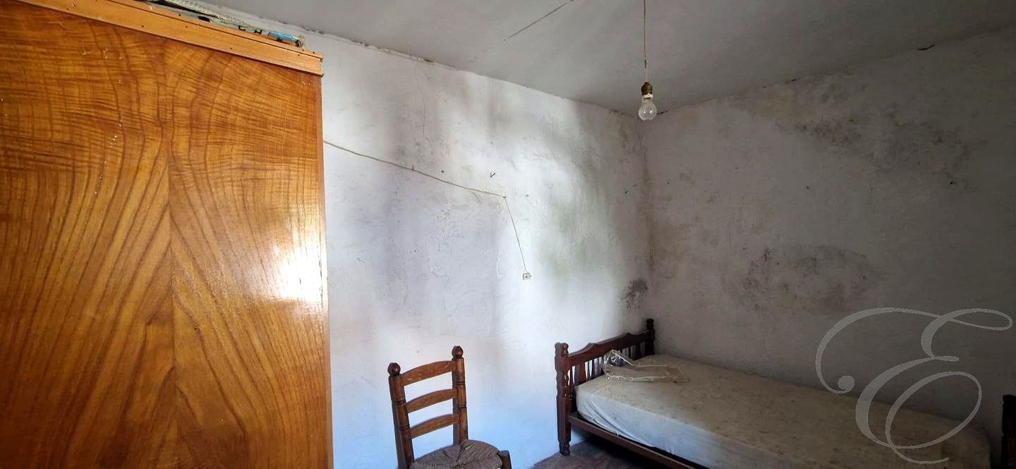 3 soverom Villa til salgs i Alfarnatejo med garasje - € 74 950 (Ref: 9948606)