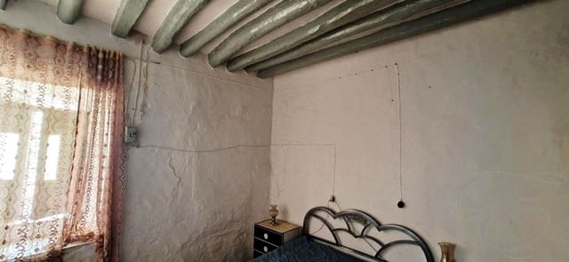 3 soverom Villa til salgs i Alfarnatejo med garasje - € 74 950 (Ref: 9948606)