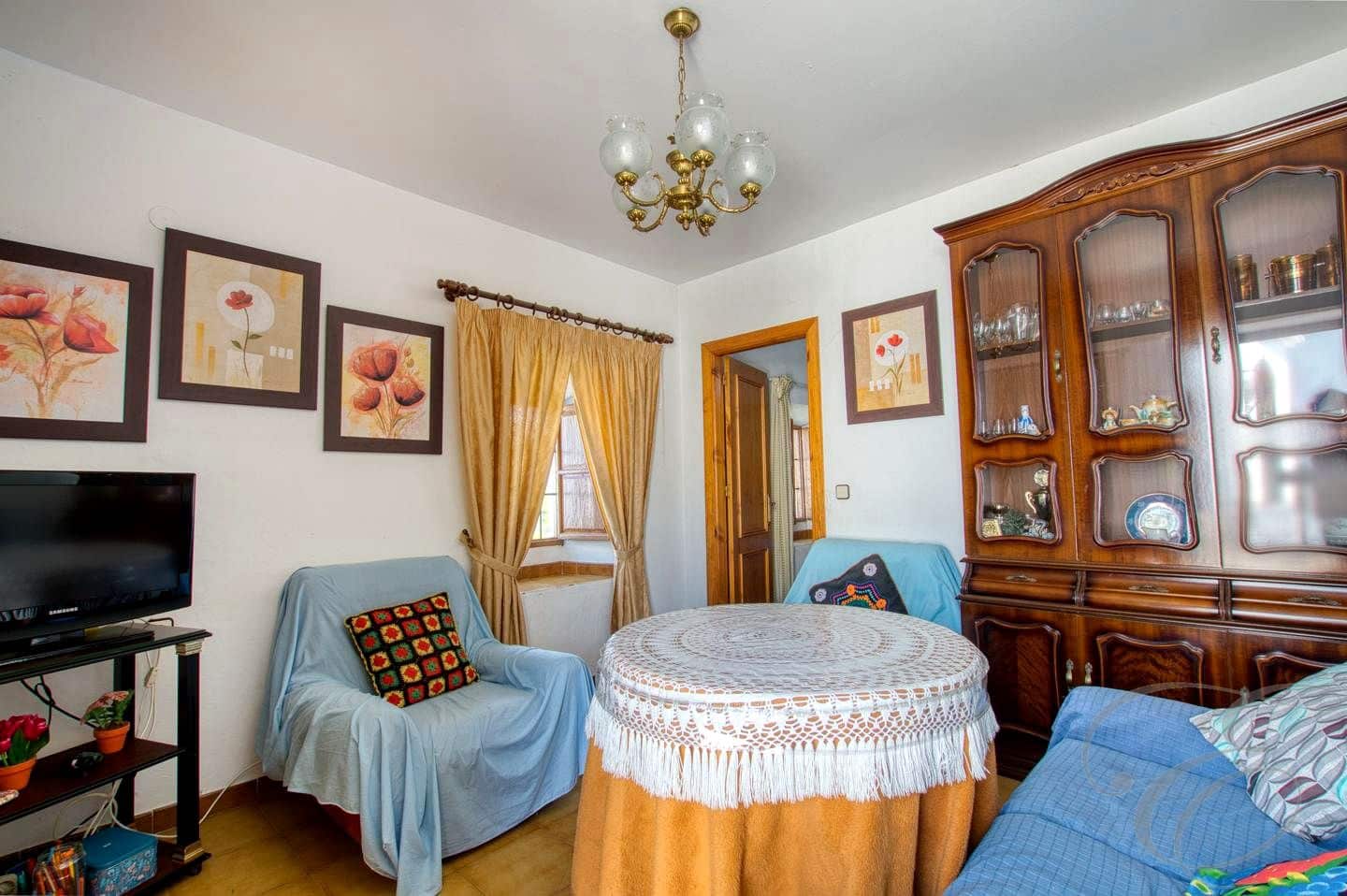3 bedroom Villa for sale in Vinuela - € 195,000 (Ref: 9956568)