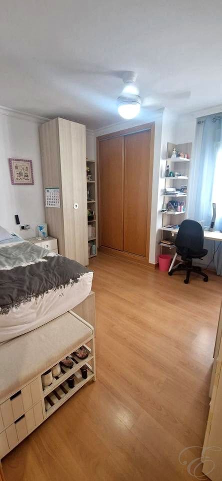4 slaapkamer Flat te koop in Velez-Malaga met garage - € 398.000 (Ref: 9972209)