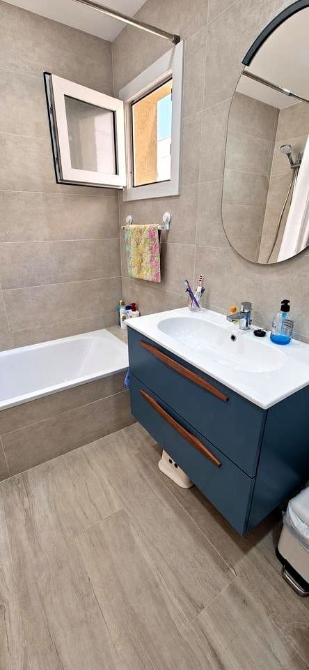 Piso de 4 habitaciones en Vélez-Málaga en venta con garaje - 398.000 € (Ref: 9972209)