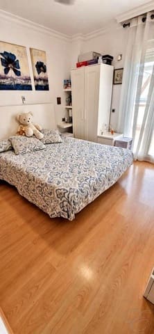 Piso de 4 habitaciones en Vélez-Málaga en venta con garaje - 398.000 € (Ref: 9972209)