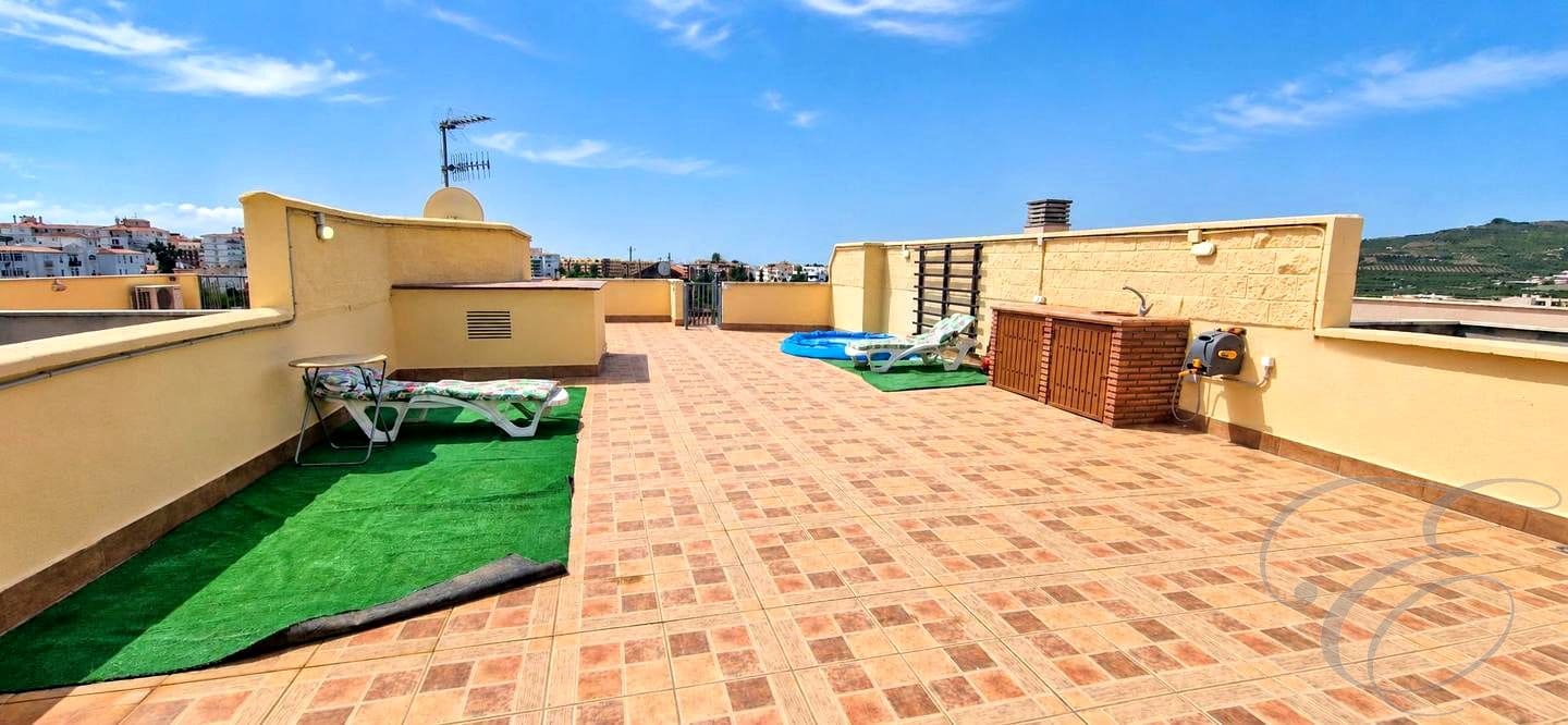 Piso de 4 habitaciones en Vélez-Málaga en venta con garaje - 398.000 € (Ref: 9972209)