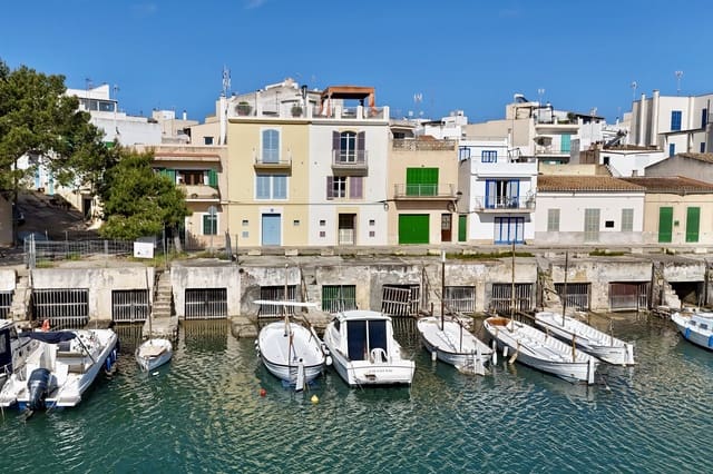 3 sypialnia Dom na sprzedaż w Portocolom, Felanitx z garażem - 1 980 000 € (Ref: 10171582)