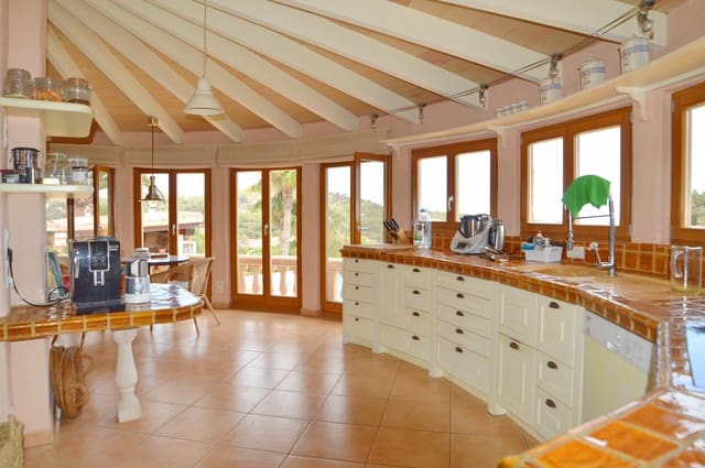 7 sypialnia Finka/Dom wiejski na sprzedaż w Es Carritxo / El Carritxo, Felanitx z basenem garażem - 1 800 000 € (Ref: 9296305)