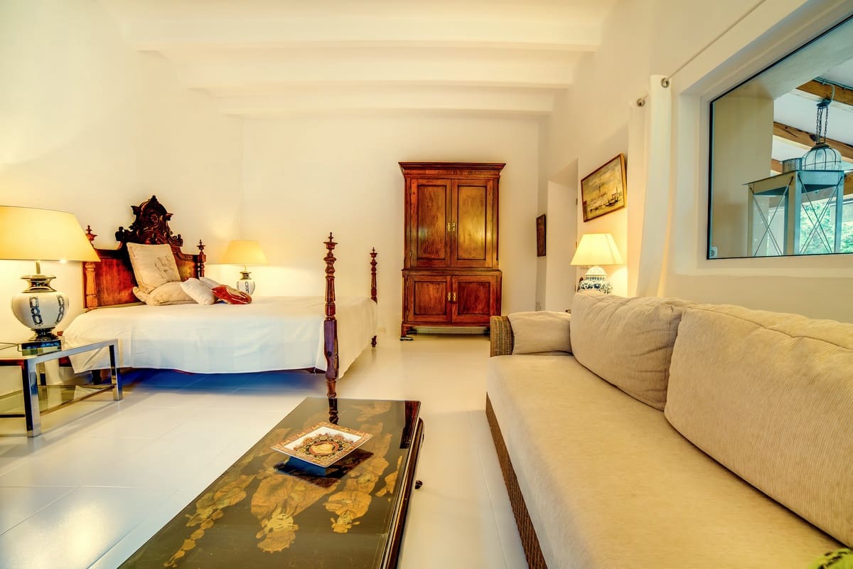 8 soverom Finca/Herregård til salgs i L'Horta / S'Horta med svømmebasseng garasje - € 3 300 000 (Ref: 9309131)