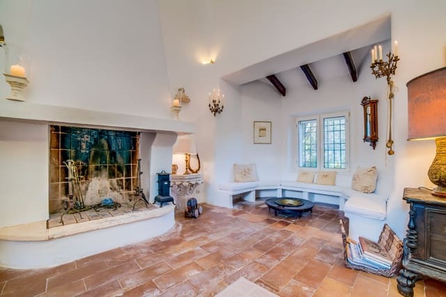 8 sypialnia Finka/Dom wiejski na sprzedaż w L'Horta / S'Horta, Felanitx z basenem garażem - 3 300 000 € (Ref: 9309131)