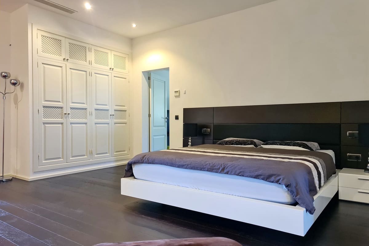 4 makuuhuone Maalaistalo myytävänä paikassa Vall d'Or Golf mukana uima-altaan 
autotalli - 3 200 000 € (Ref: 9309132)