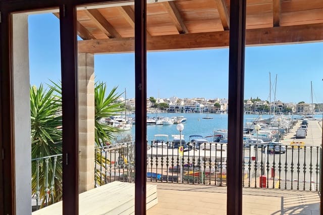 4 quarto Casa em Banda para venda em Portocolom, Felanitx - 1 300 000 € (Ref: 9309133)