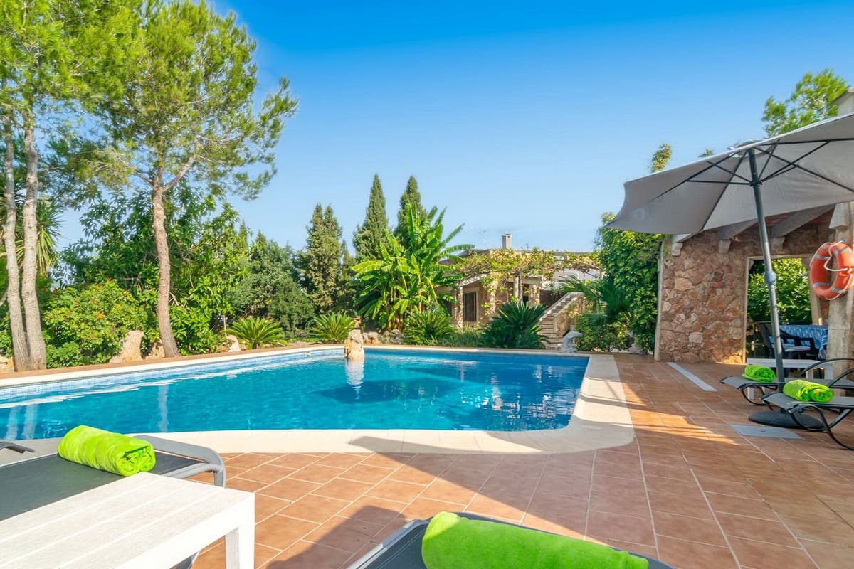 5 soveværelse Finca/Landehus til salg i Portocolom - € 1.995.000 (Ref: 9309166)