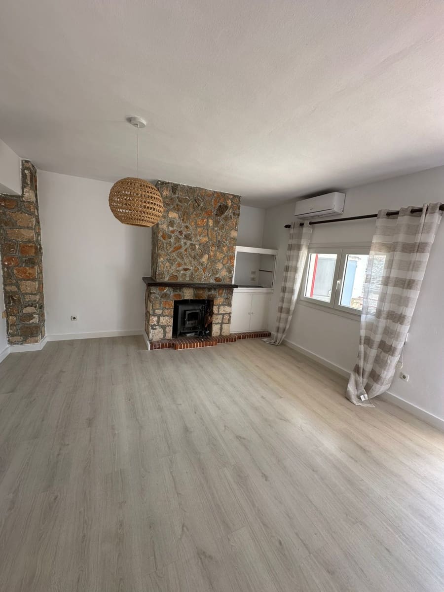 6 bedroom Villa for sale in Portocolom - € 730,000 (Ref: 9591671)