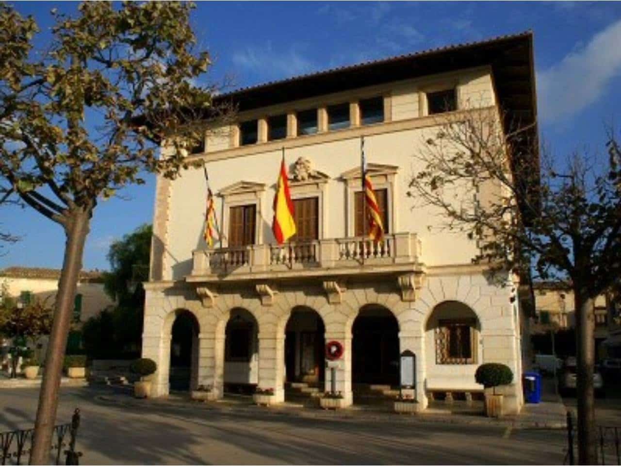3 bedroom Townhouse for sale in Muro with pool garage - € 775,000 (Ref: 10040230)