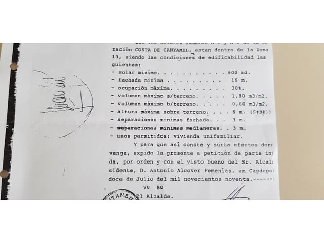 Grunde uden byggetilladelser til salg i Canyamel, Capdepera - € 180.000 (Ref: 5010413)