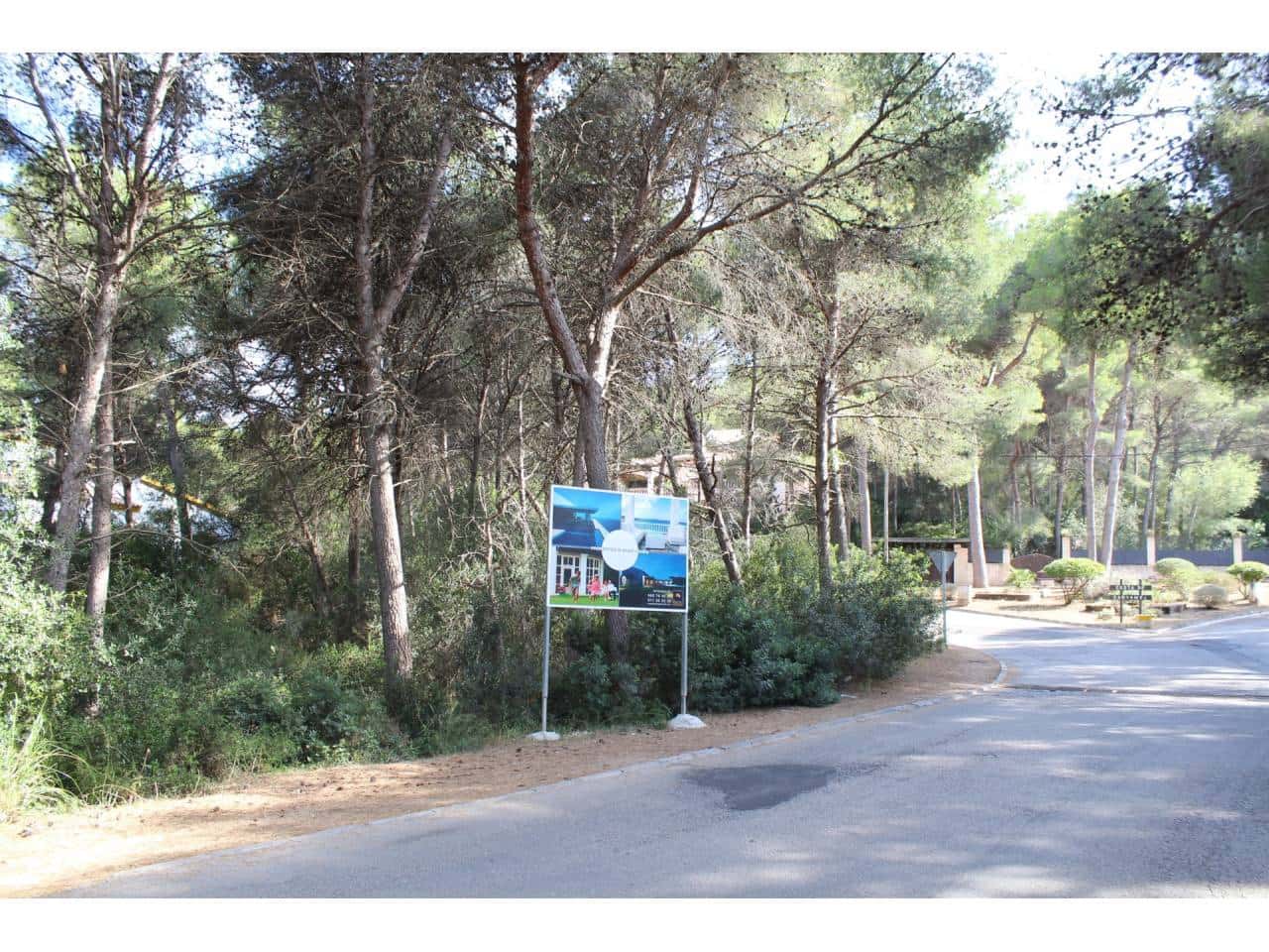 Grunde uden byggetilladelser til salg i Canyamel - € 180.000 (Ref: 5010413)