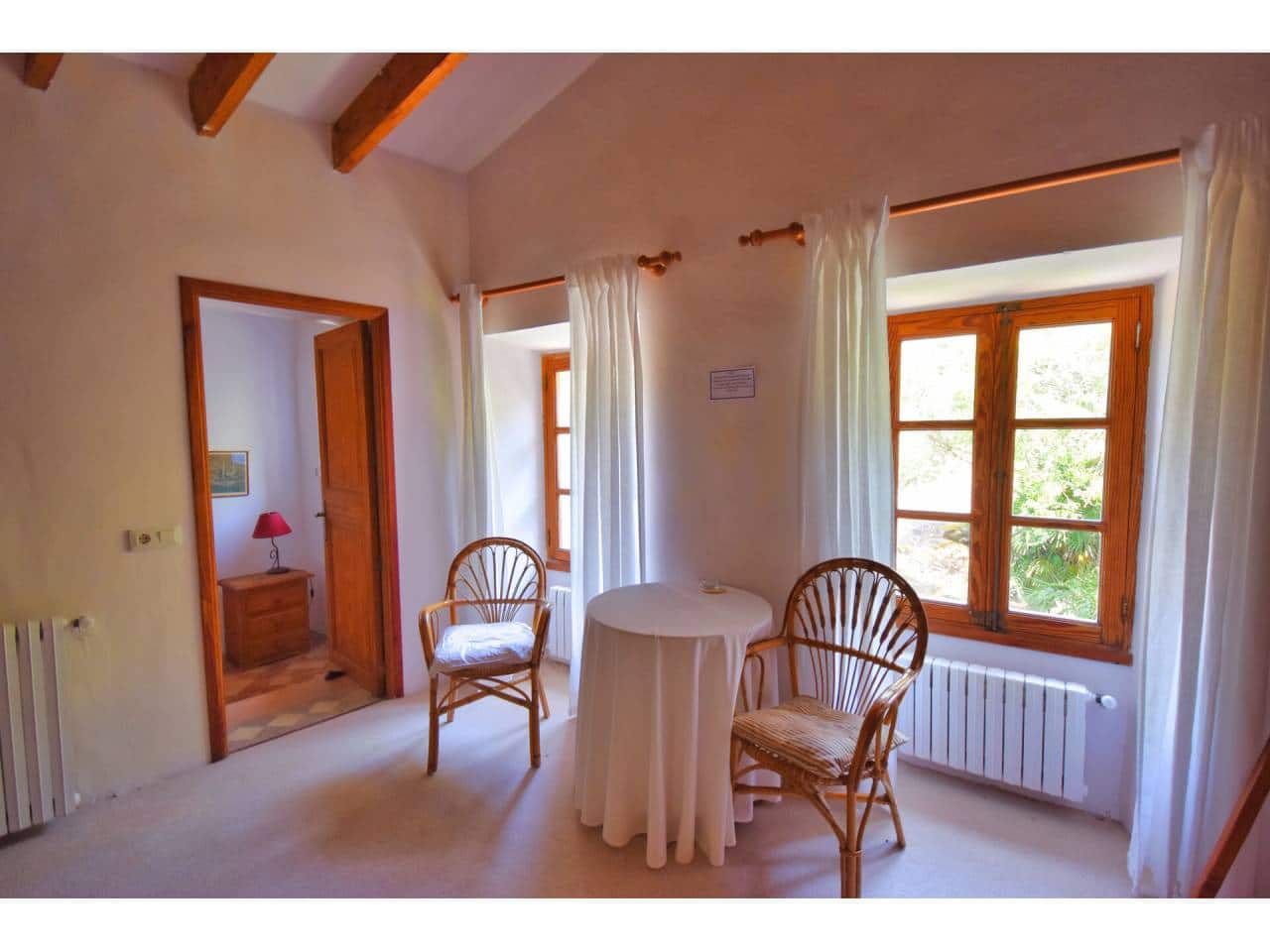 7 soveværelse Finca/Landehus til salg i Cala Mesquida med swimmingpool garage - € 5.350.000 (Ref: 7702704)