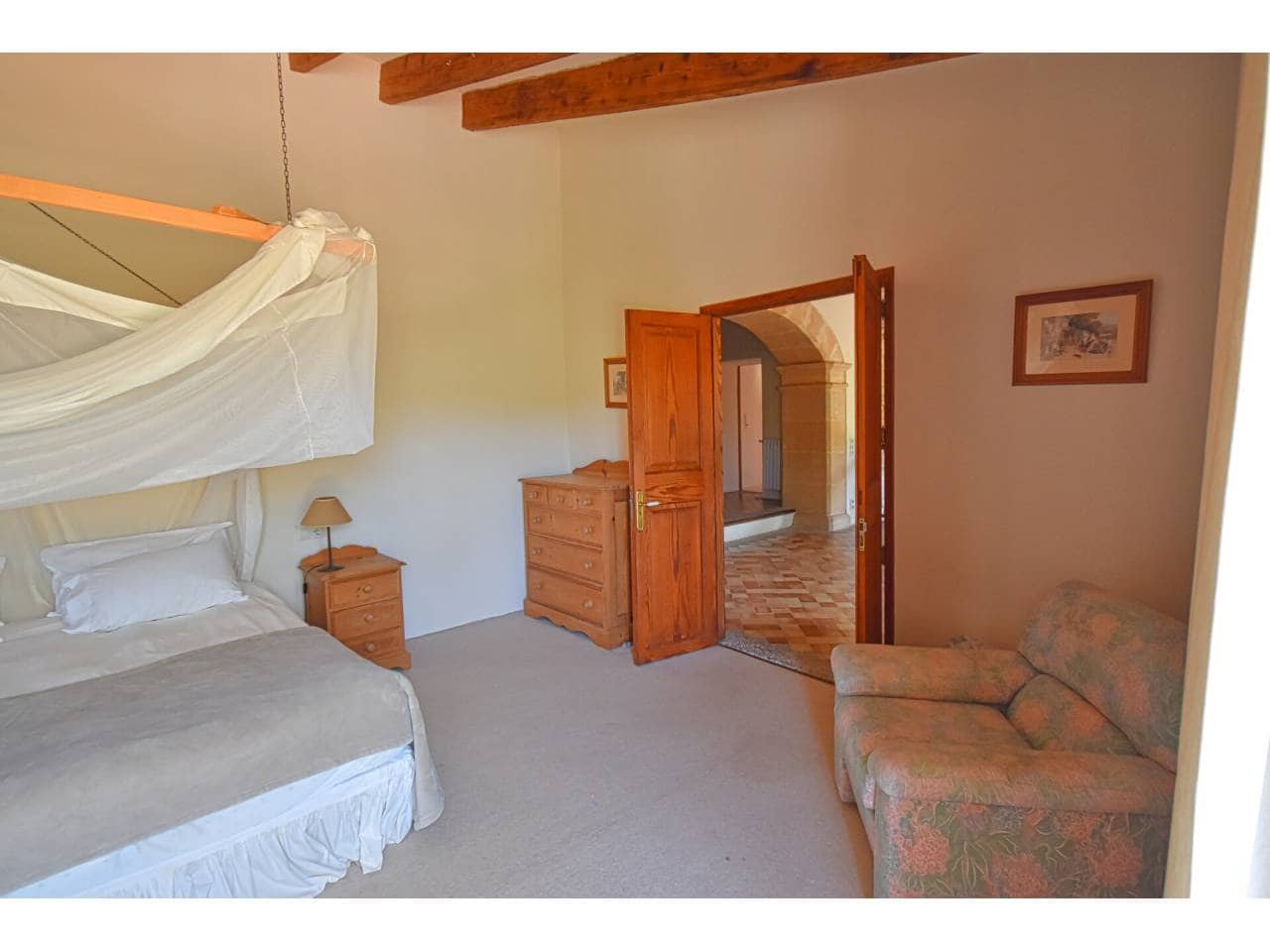 7 soveværelse Finca/Landehus til salg i Cala Mesquida med swimmingpool garage - € 5.350.000 (Ref: 7702704)