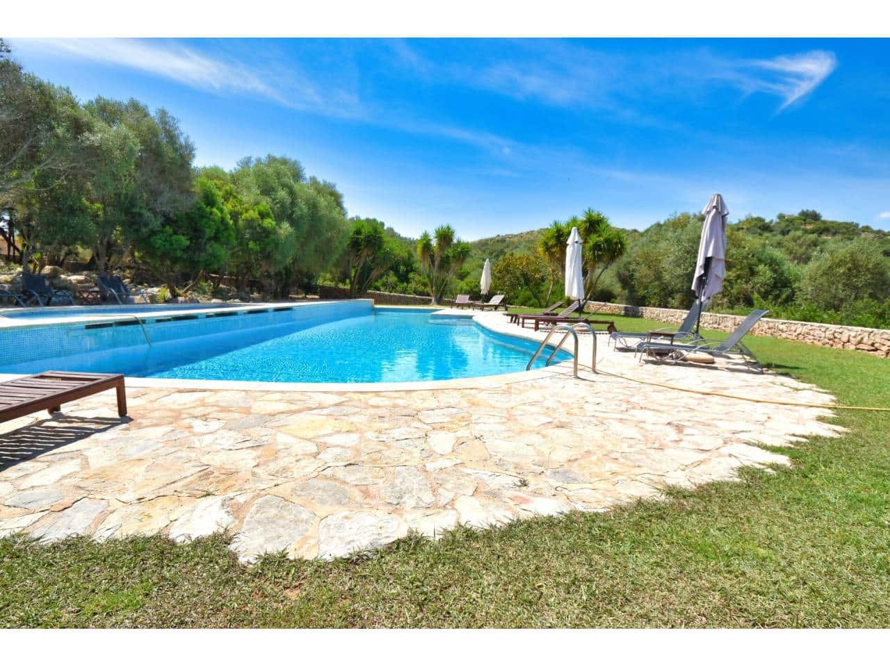 7 soveværelse Finca/Landehus til salg i Cala Mesquida med swimmingpool garage - € 5.350.000 (Ref: 7702704)