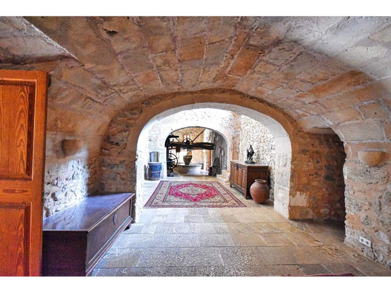 7 soveværelse Finca/Landehus til salg i Cala Mesquida med swimmingpool garage - € 5.350.000 (Ref: 7702704)