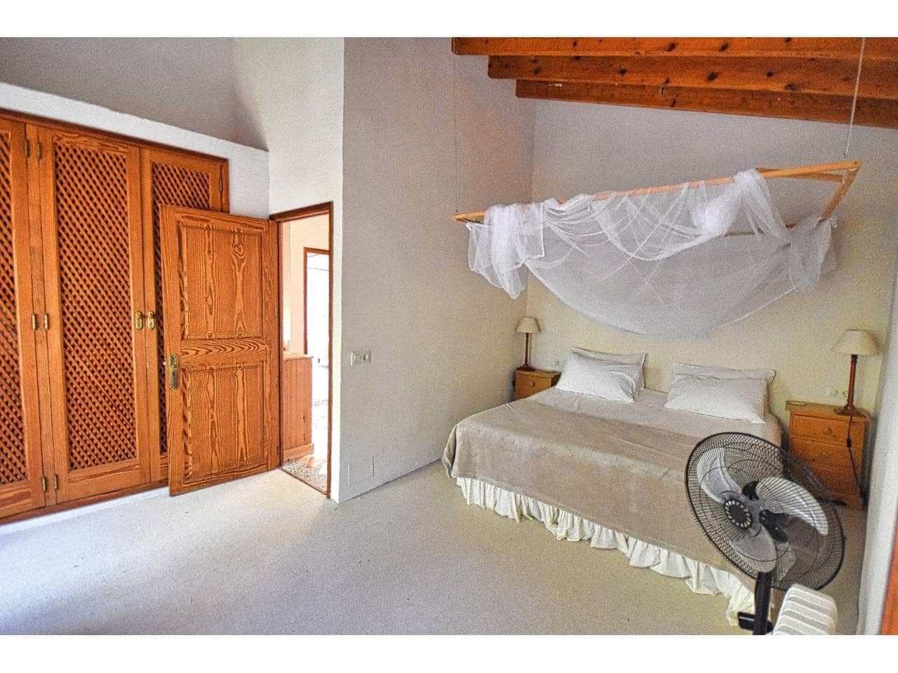 7 soveværelse Finca/Landehus til salg i Cala Mesquida med swimmingpool garage - € 5.350.000 (Ref: 7702704)