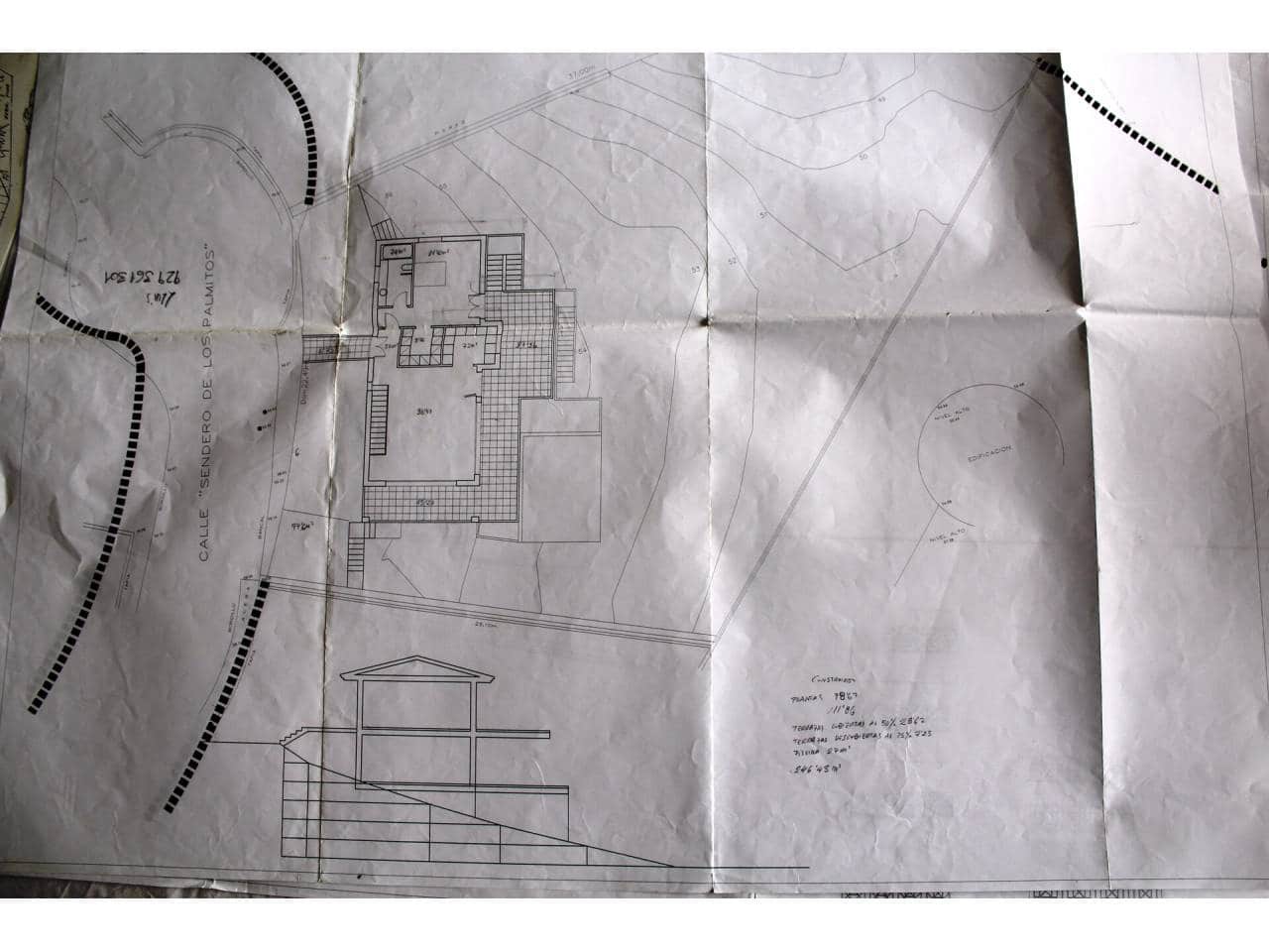 Grunde uden byggetilladelser til salg i Cala Ratjada - € 499.000 (Ref: 7706419)