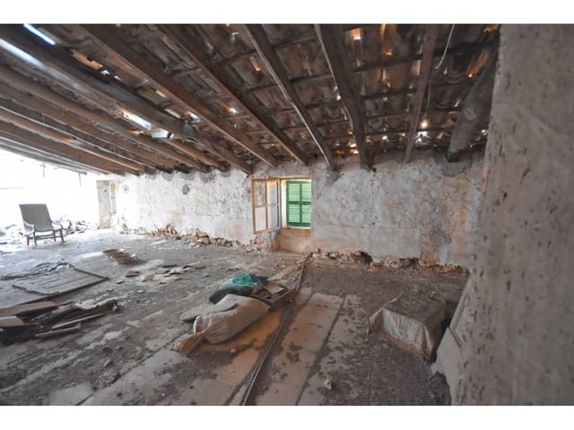 Byhus til salg i Muro med swimmingpool garage - € 590.000 (Ref: 7910972)