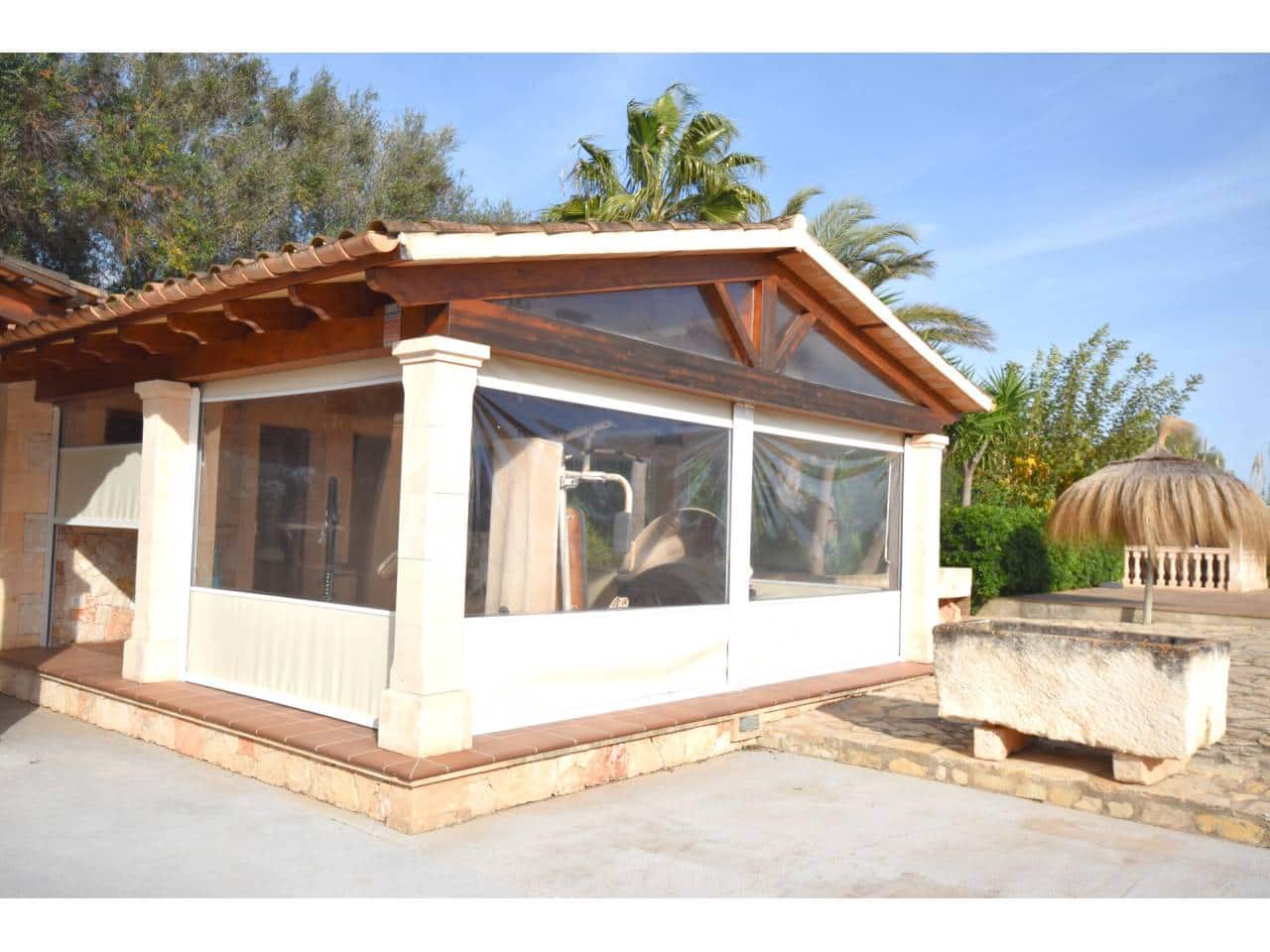 4 soveværelse Finca/Landehus til salg i Ca'n Picafort med swimmingpool garage - € 1.999.000 (Ref: 7965608)