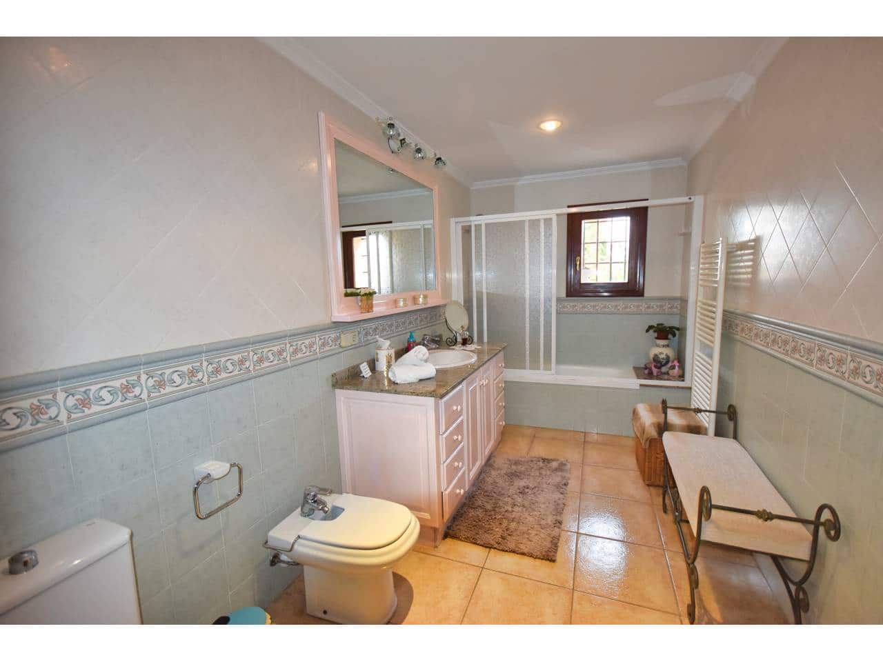 4 soveværelse Finca/Landehus til salg i Ca'n Picafort med swimmingpool garage - € 1.999.000 (Ref: 7965608)