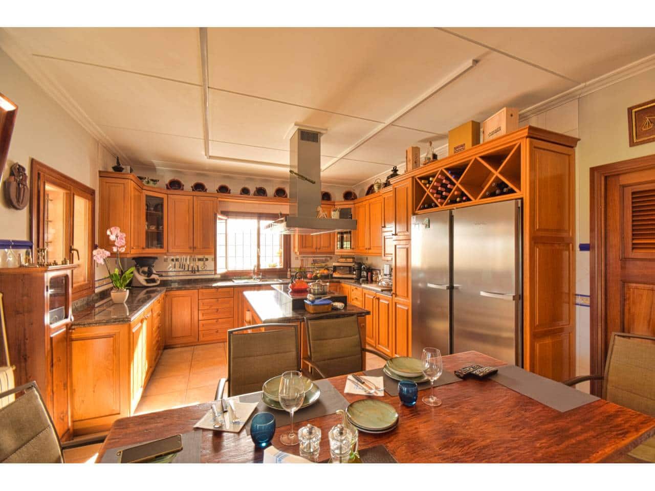 4 soveværelse Finca/Landehus til salg i Ca'n Picafort med swimmingpool garage - € 1.999.000 (Ref: 7965608)