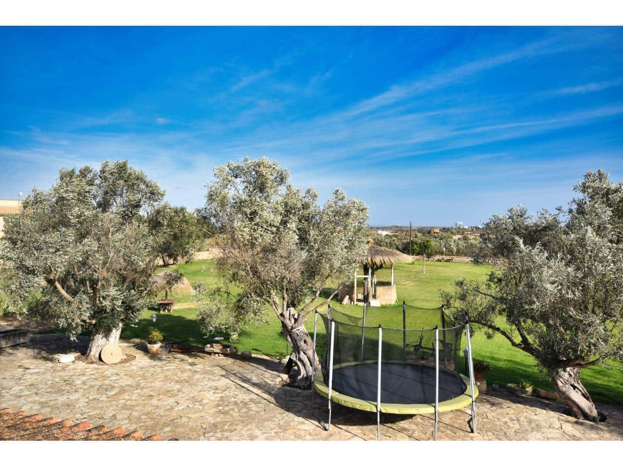 4 soveværelse Finca/Landehus til salg i Ca'n Picafort med swimmingpool garage - € 1.999.000 (Ref: 7965608)