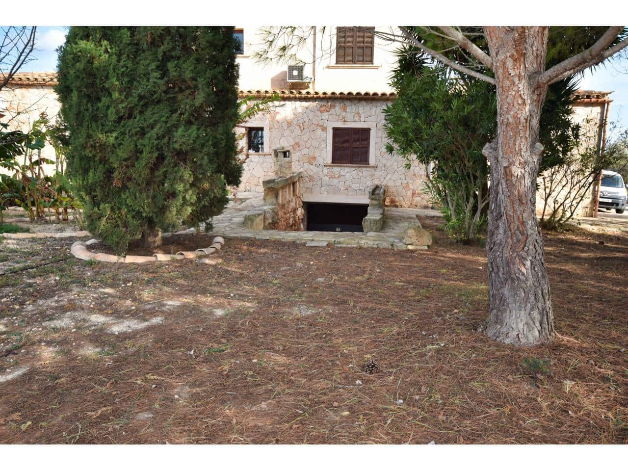 4 soveværelse Finca/Landehus til salg i Ca'n Picafort med swimmingpool garage - € 1.999.000 (Ref: 7965608)