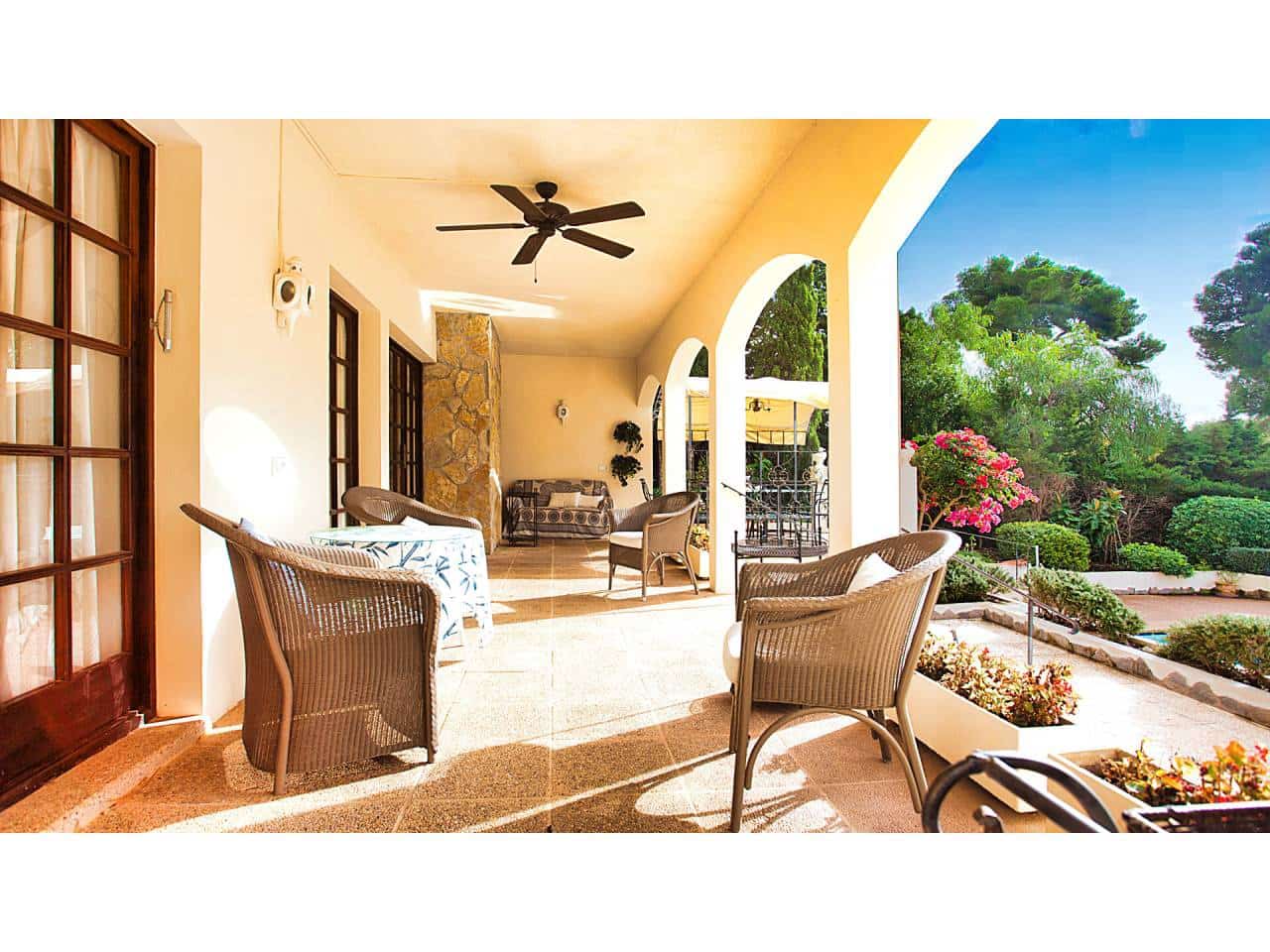 5 soveværelse Villa til salg i Costa de los Pinos med swimmingpool garage - € 1.995.000 (Ref: 8152227)