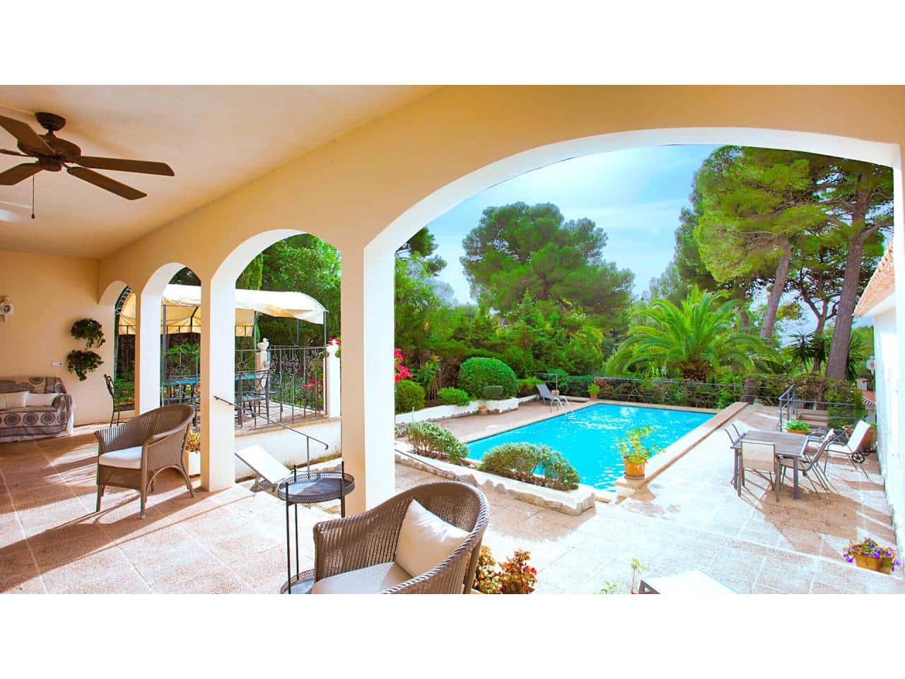 5 soveværelse Villa til salg i Costa de los Pinos med swimmingpool garage - € 1.995.000 (Ref: 8152227)