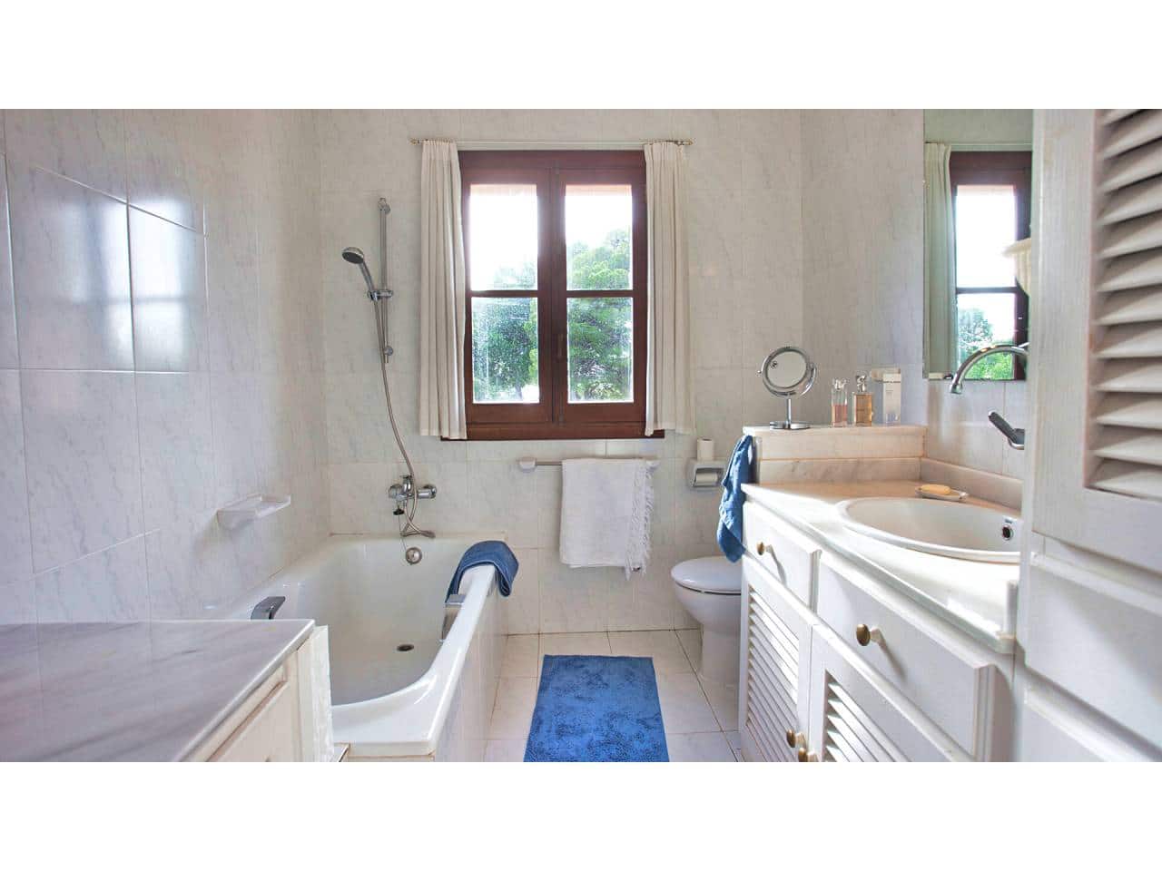 5 soveværelse Villa til salg i Costa de los Pinos med swimmingpool garage - € 1.995.000 (Ref: 8152227)