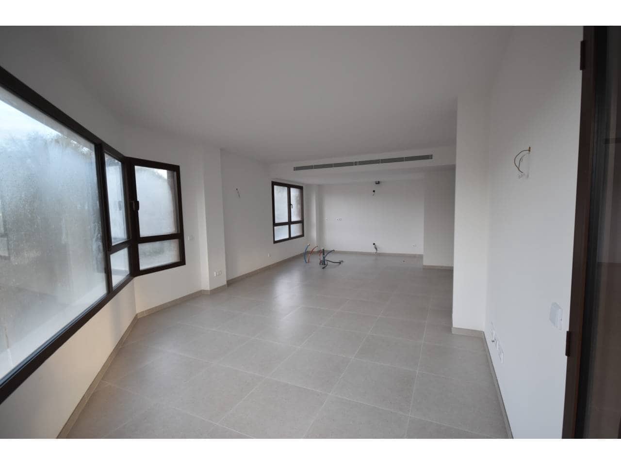 3 soveværelse Lejlighed til salg i Costa de los Pinos med garage - € 355.000 (Ref: 8751884)