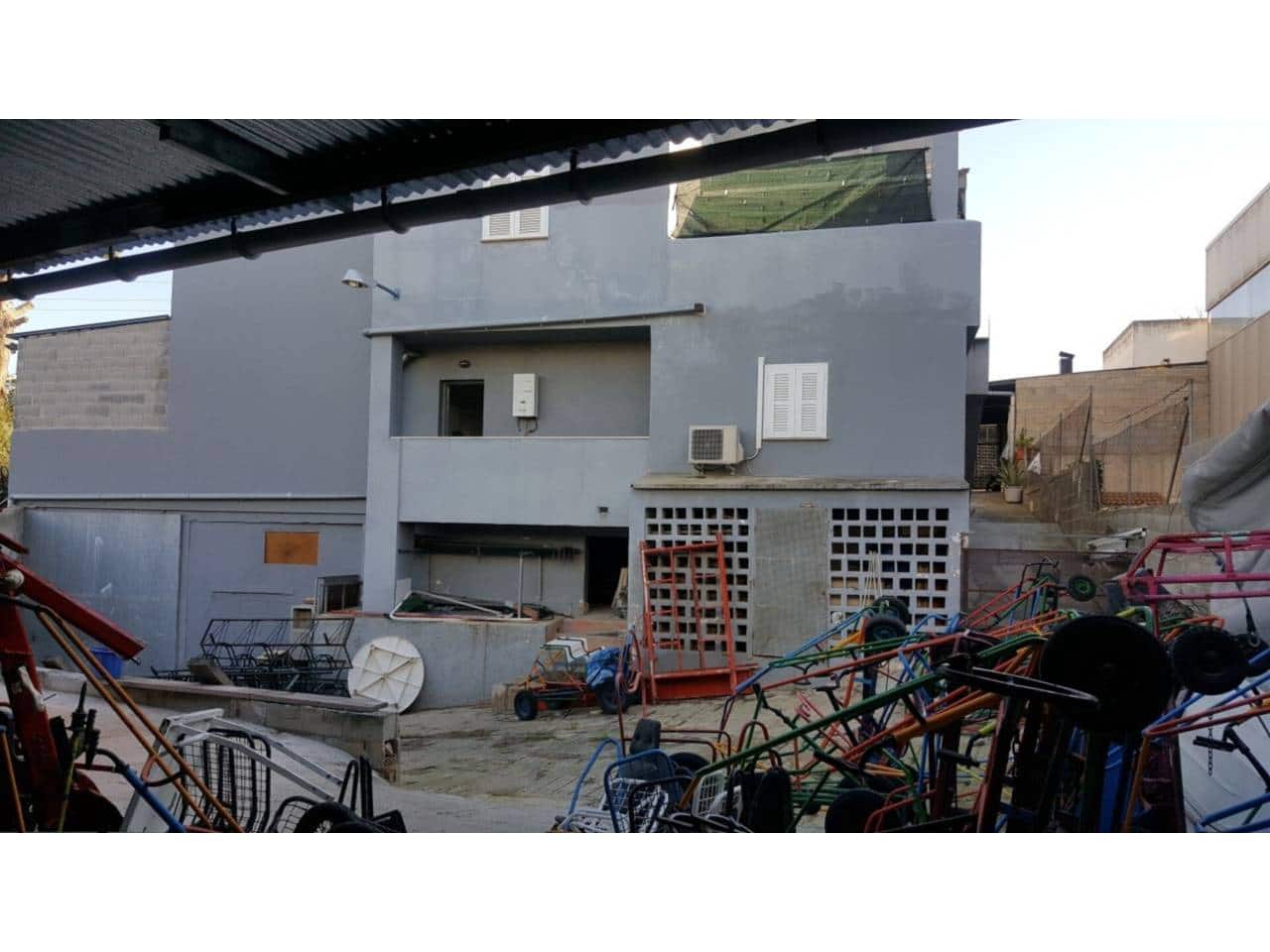 Erhverv til salg i Alcudia med garage - € 899.000 (Ref: 8940731)