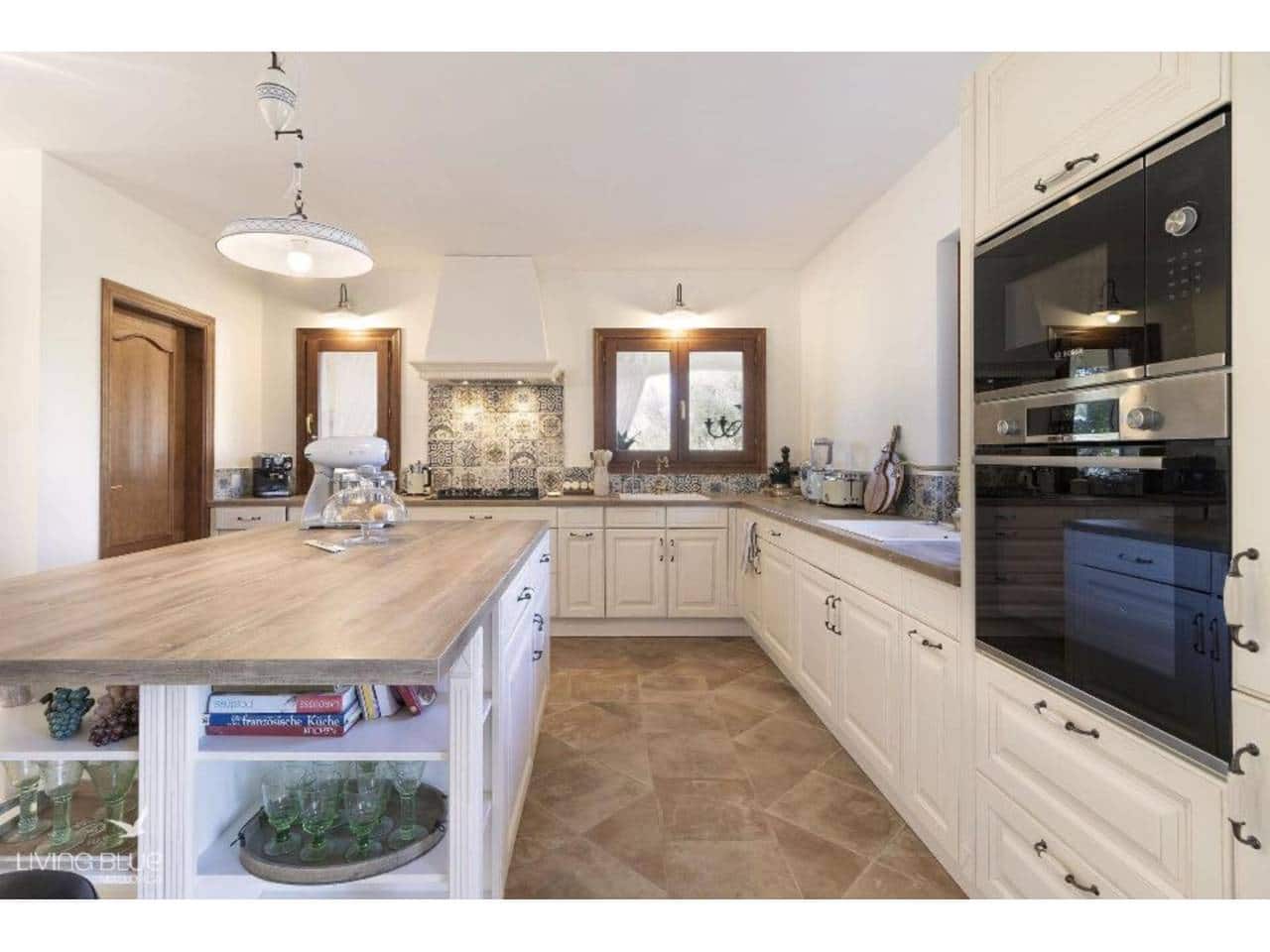 3 soveværelse Villa til salg i Muro - € 1.580.000 (Ref: 9000570)