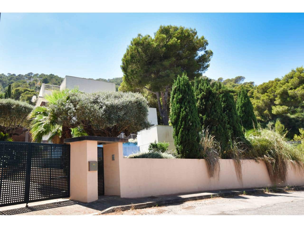 4 soveværelse Villa til salg i Canyamel med swimmingpool - € 1.249.000 (Ref: 9108370)