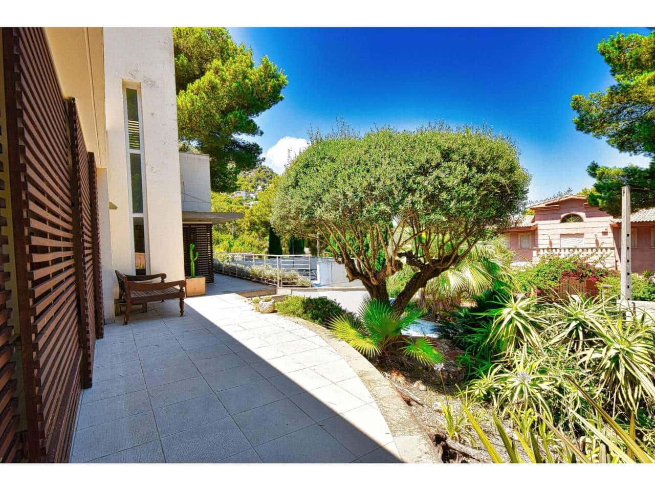 4 soveværelse Villa til salg i Canyamel med swimmingpool - € 1.249.000 (Ref: 9108370)