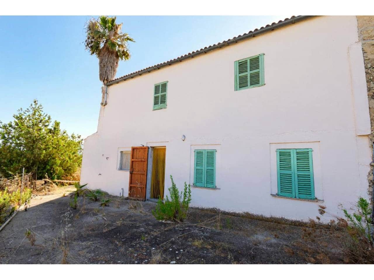 4 soverom Finca/Herregård til salgs i Santa Margalida med svømmebasseng garasje - € 435 000 (Ref: 9151601)