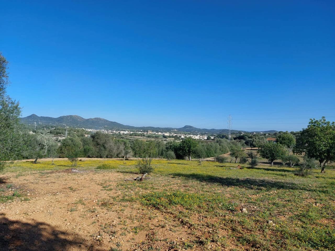 Teren niezagospodarowany na sprzedaż w Sant Llorenc des Cardassar - 285 000 € (Ref: 9329835)