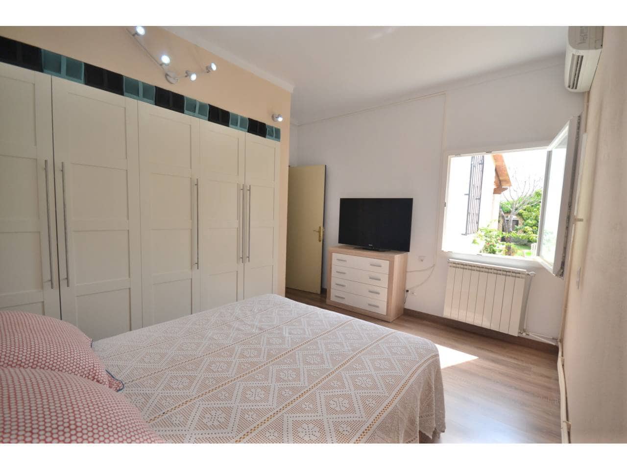 4 chambre Villa/Maison à vendre à Sa Coma avec piscine - 737 000 € (Ref: 9329837)