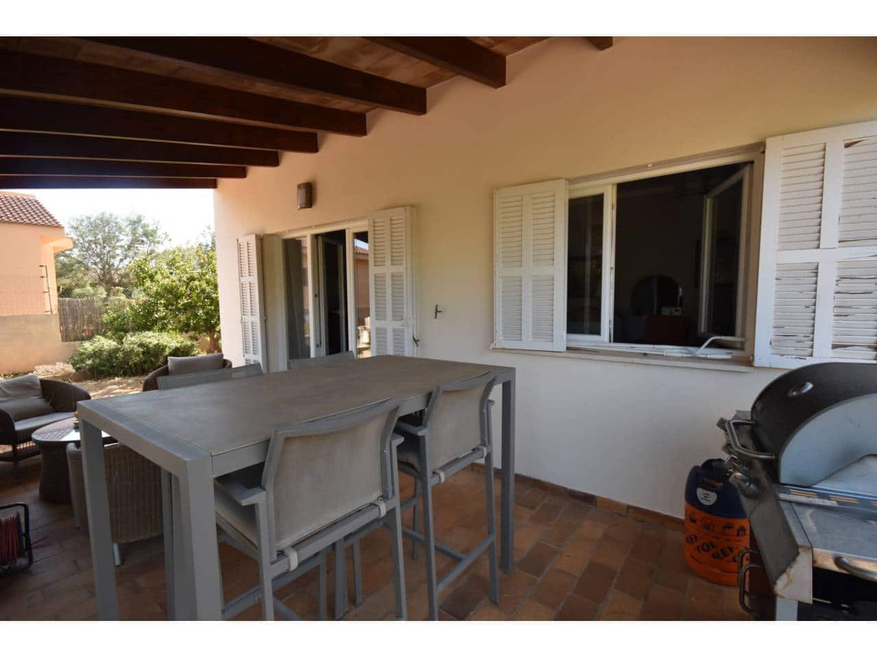 4 bedroom Villa for sale in Sa Coma with pool - € 757,000 (Ref: 9503615)