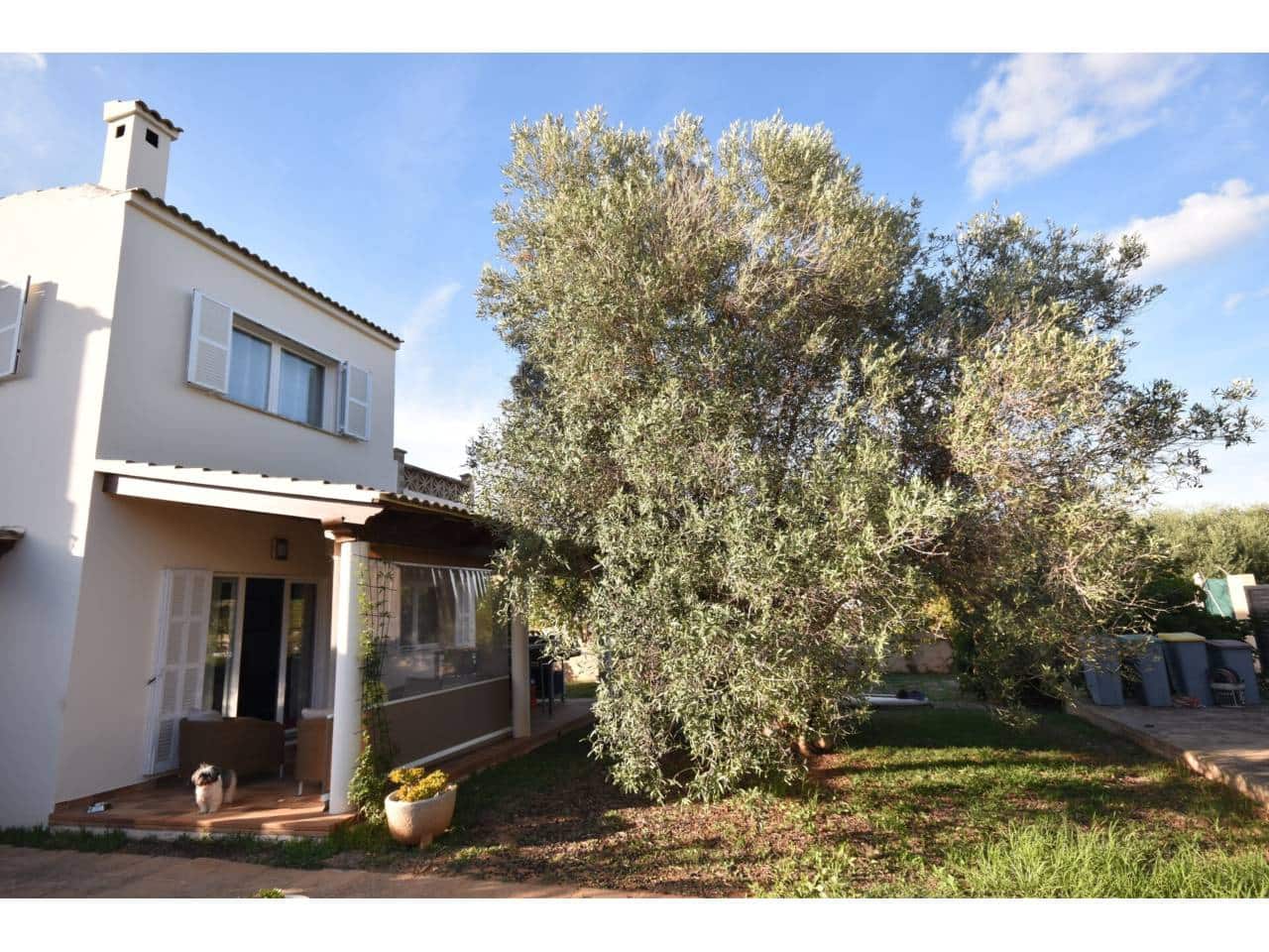 4 bedroom Villa for sale in Sa Coma with pool - € 757,000 (Ref: 9503615)